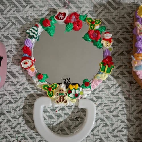 Merry Mirror