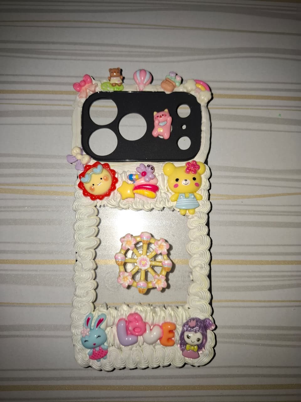 Vanilla carousel decoden phone case